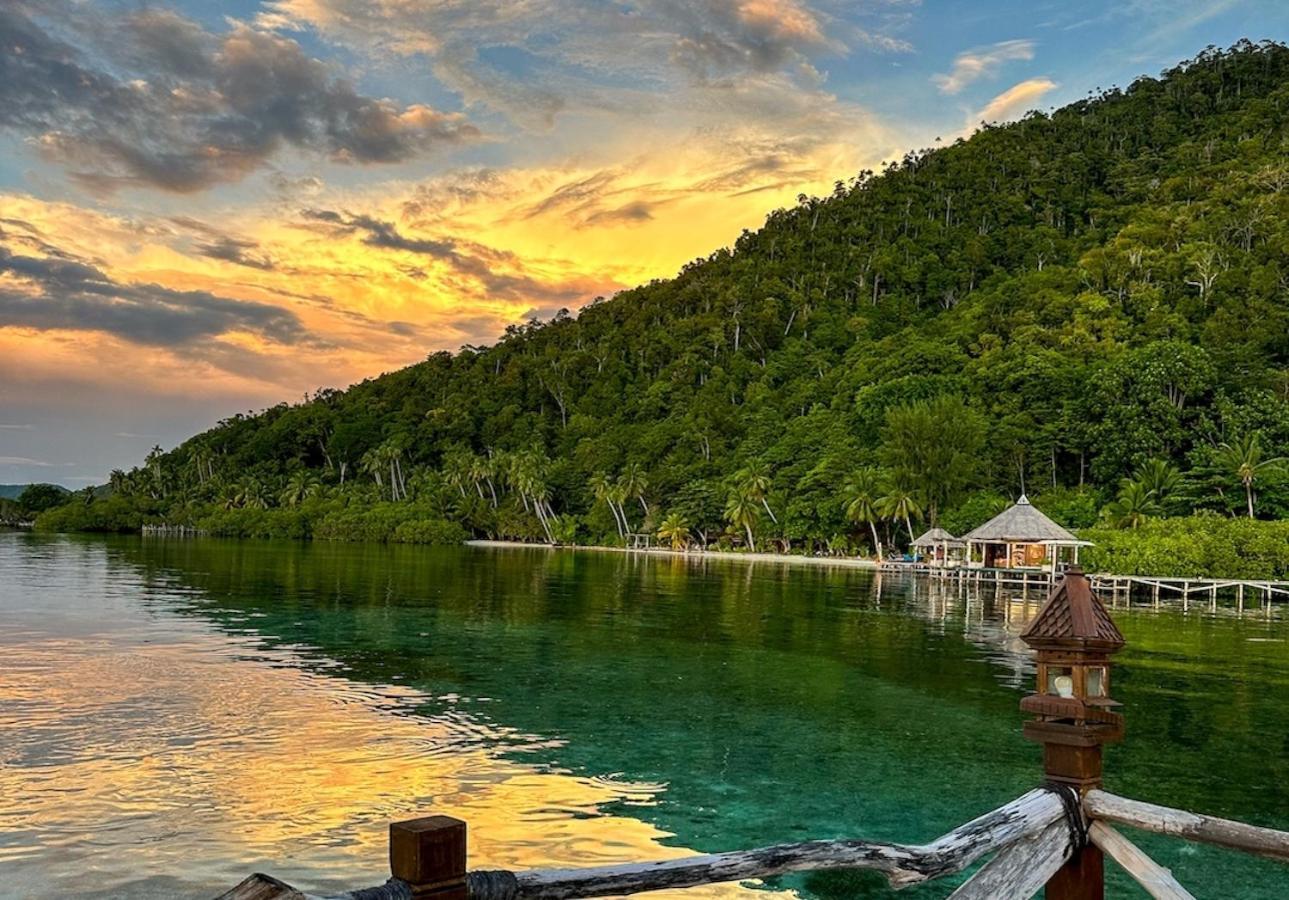 Raja Ampat Dive Lodge Pulau Mansuar Exterior foto